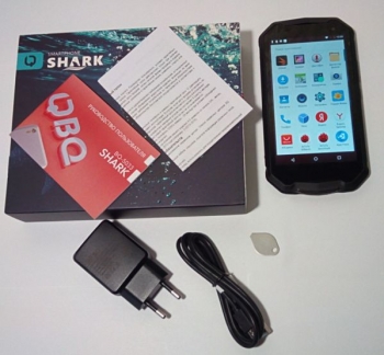 BQ Shark – смартфон повышенной прочности от известного бренда