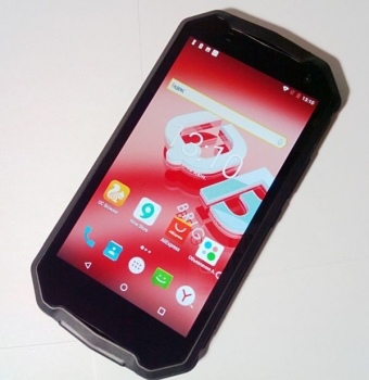 BQ Shark – смартфон повышенной прочности от известного бренда