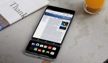 Смартфон LG V30 может оказаться слайдером с двумя экранами